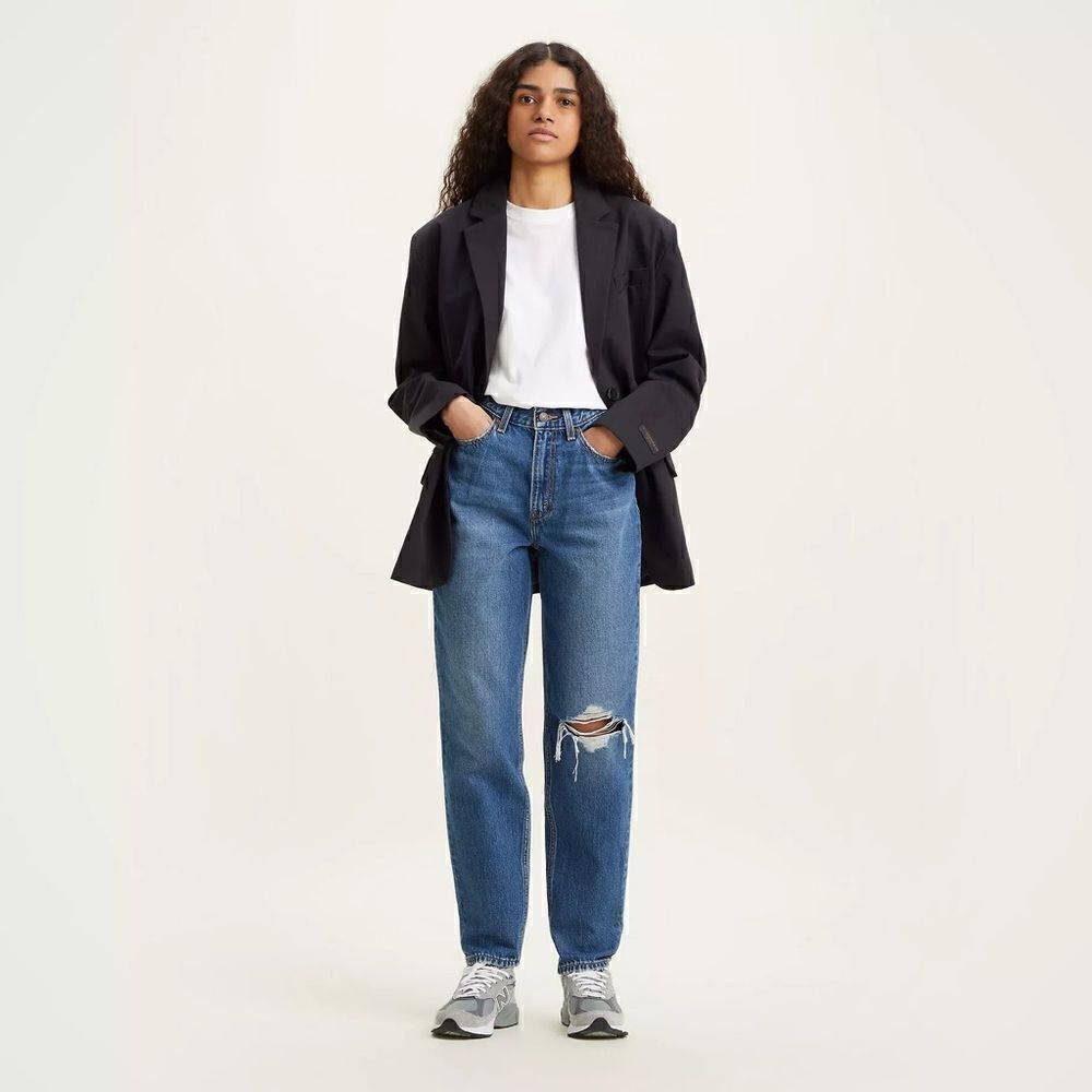 Levi’s NWT | Premium 80S Mom Jeans in Boo Boo Size 30